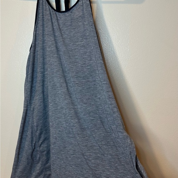 Athleta Women’s Essence Satin Mesh Tank Size Medium - Picture 8 of 8